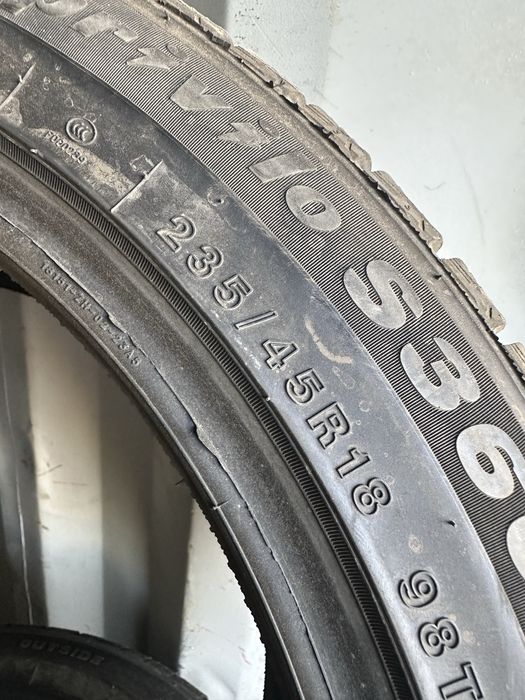 Авто шины 235/45R18 (4шт)