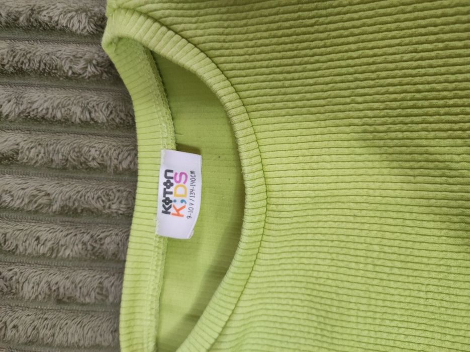 Продам детские вещи