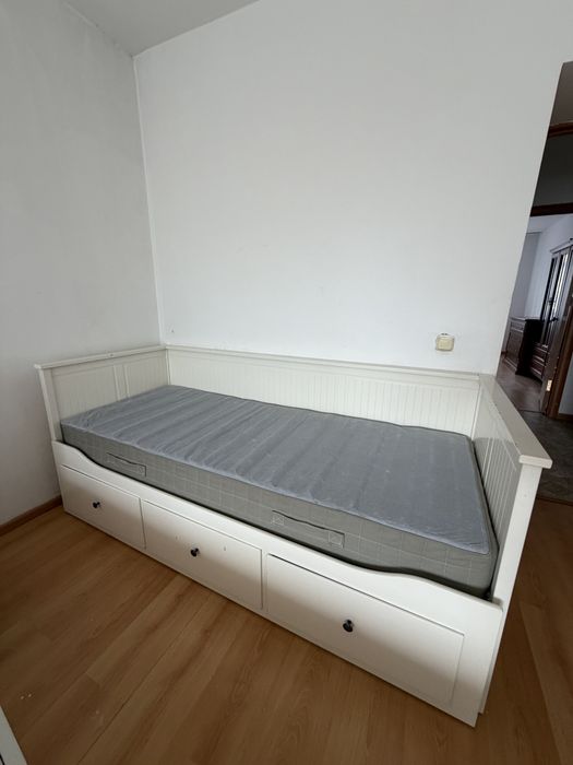 Продам кровать кушетку Икеа хемнес
