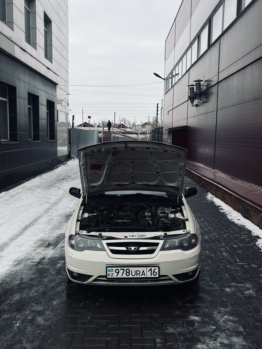 Продам нексия 2