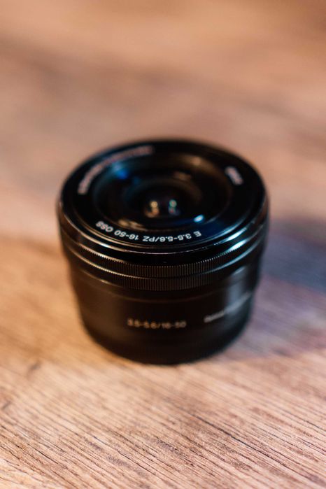 Obiectiv Sony E 16-50mm F3.5-5.6 PZ OSS II