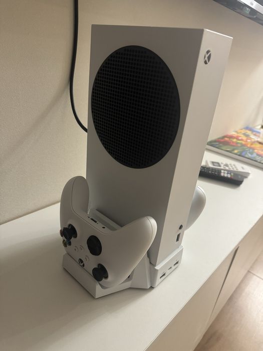 Продам Xbox series S