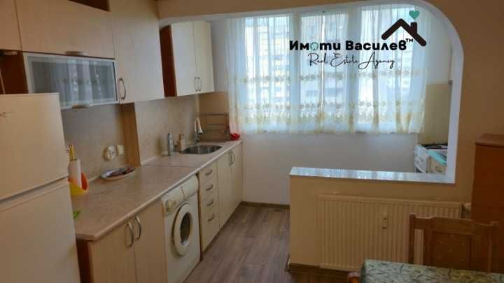 Дава се под наем Двустаен апартамент в София, Център - 65 кв.м за 548.25 € - Снимка #1