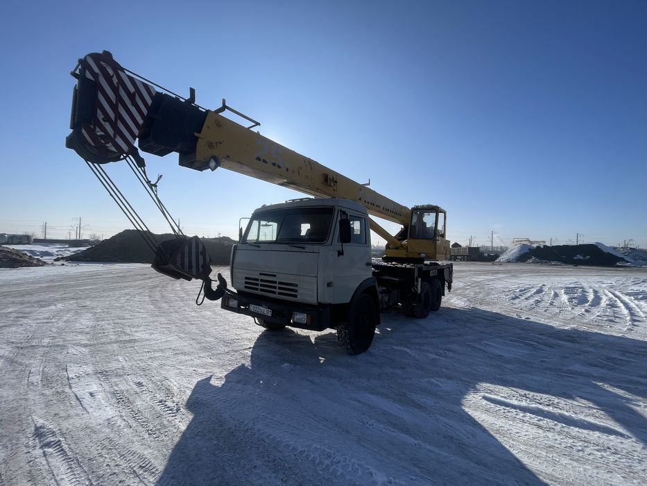 Автокран Галичанин 25 тон