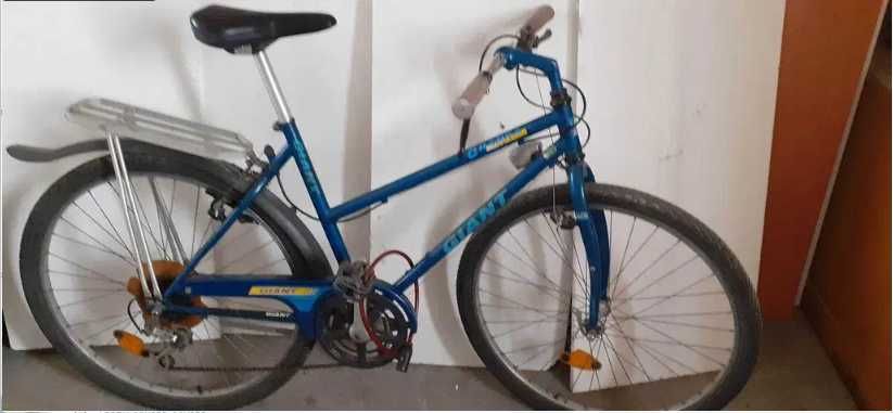 Bicicleta MTB Giant de vanzare.