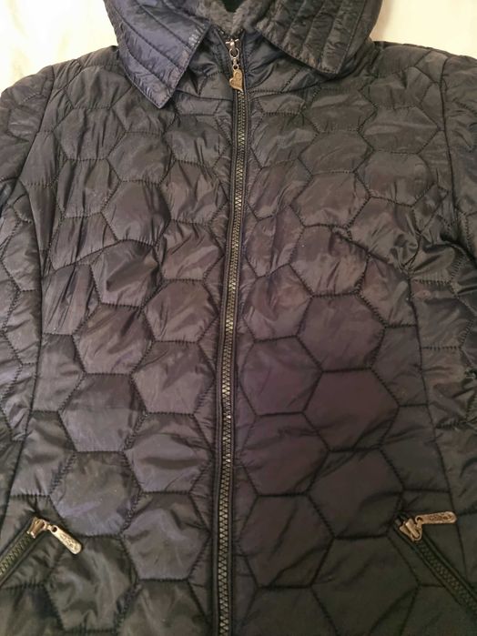 Яке на модна къща Роси Фешън