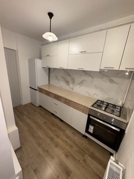 Proprietar inchiriez apartament 2 camere decomandat