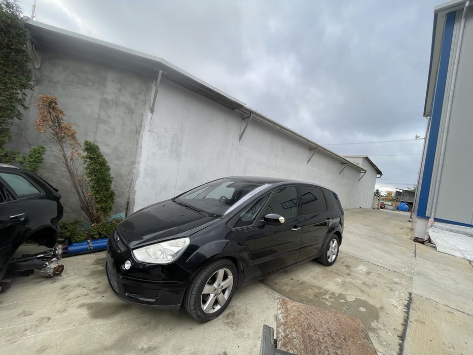 Ford S-Max на части