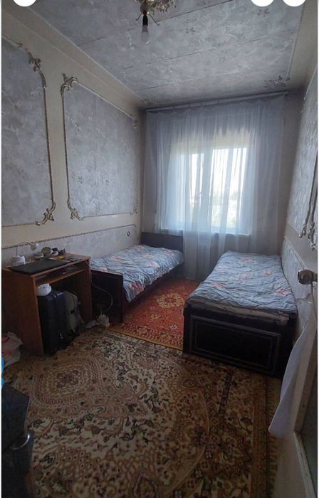 Срочно продаётся квартира Мирабадский р-н Куйлюк массив 4 2/4/4