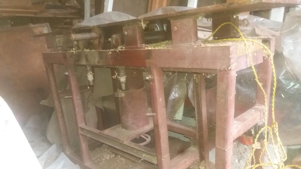 Circular abric ( mașina de tamplarie)