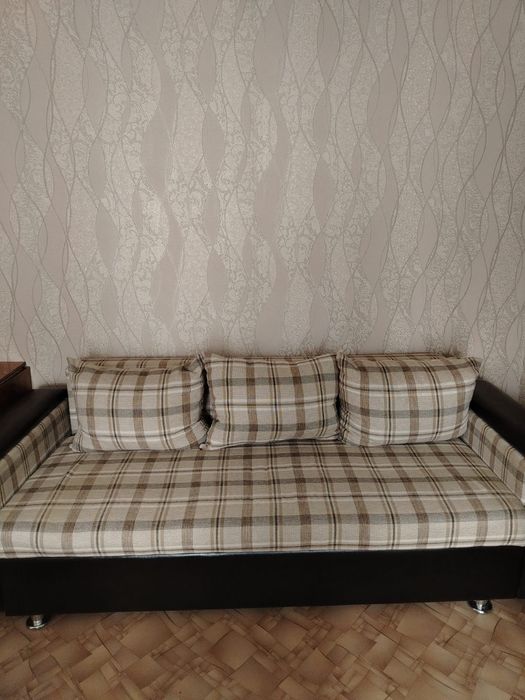 Продам диван и кресло