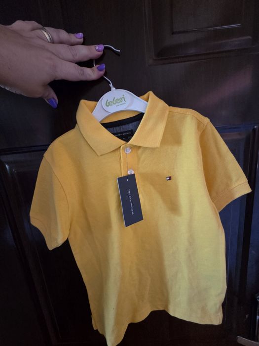 Tricoul polo Tommy Hilifiger 4 si 6 ani
Tommy Hilifiger