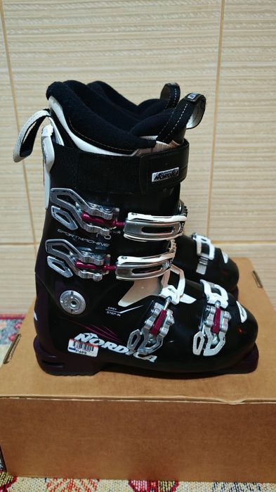 Clapari schi Nordica Sportmachine 75-nr 38-39