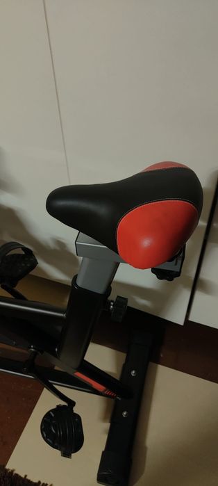 Vând bicicletă spinning TECHFIT SBK1500N