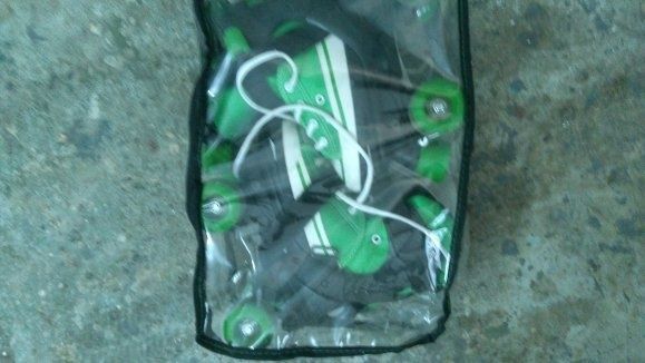 Vând rotile tip tenesi