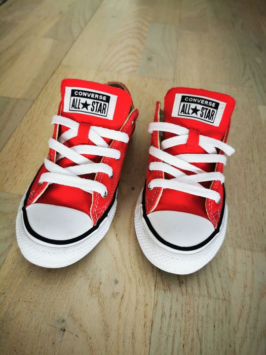 Tenesi Converse All Star rosii pentru copii - marimea 31