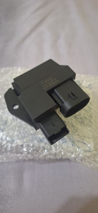 Rezistență ventilator habitaclu VEMO nou in cutie!Pentru motor 1.6 diesel