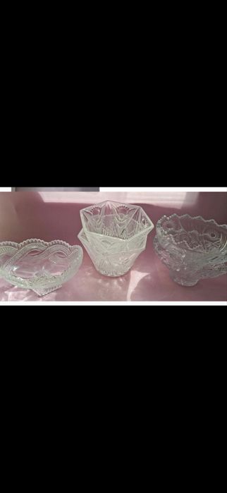 Продам посуду ,кастрюли в связи с переездом