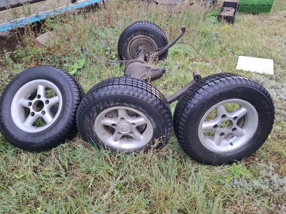 Продам Диски с шинами 5шт