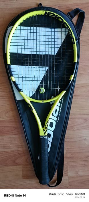 Vând rachetā tenis Babolat Aero Jr 26, 250 gr