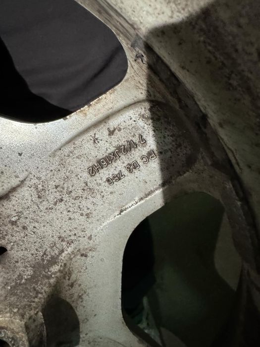 Джанти с  зимни гуми 205/55/16 ДОТ 2020г. Mercedes