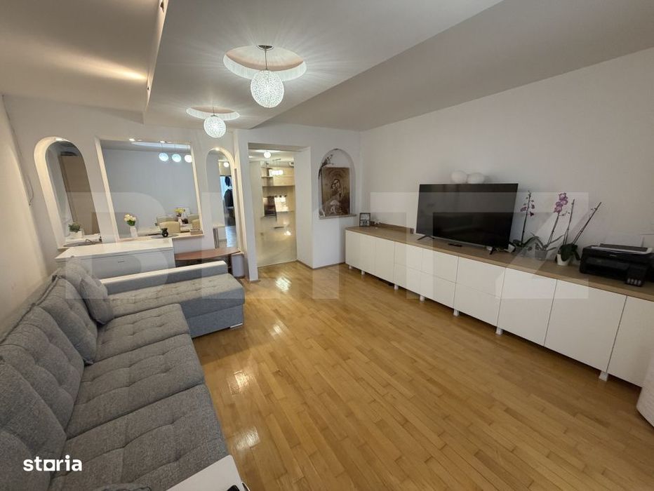 Apartament 4 camere, 105 mp, parcare, zona Centru