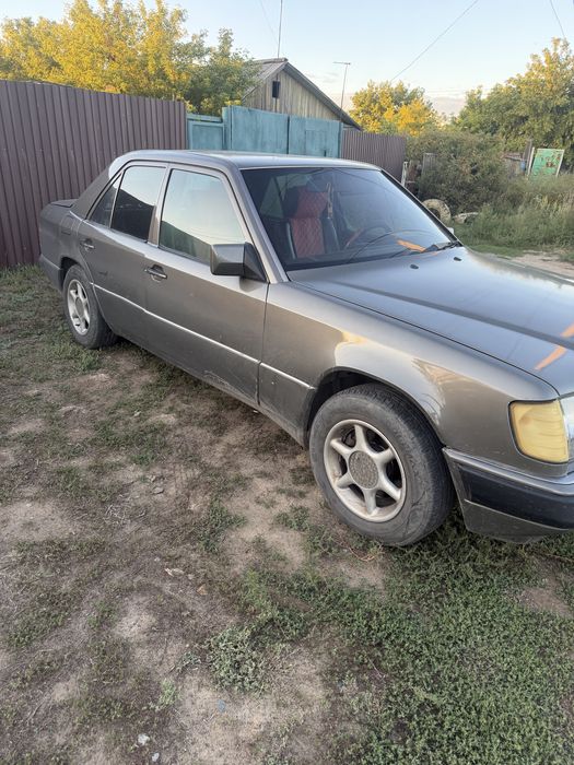 Продам автомобиль Мерседес бенц