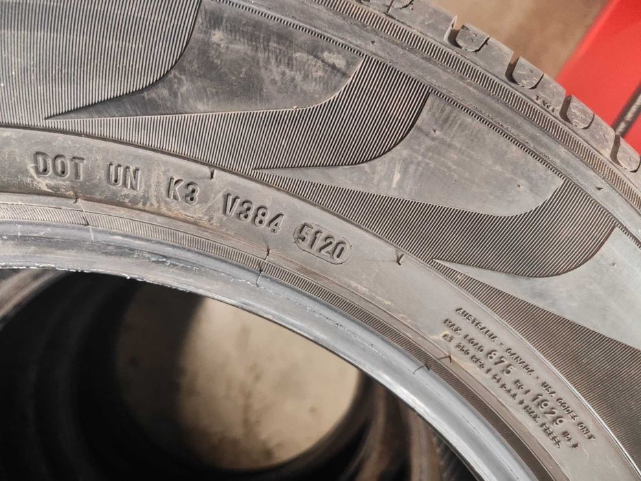 2бр. летни гуми 235/60/18 Pirelli