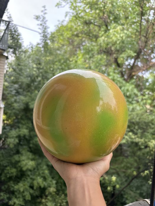 Продается мяч Sasaki для худ.гимнастики