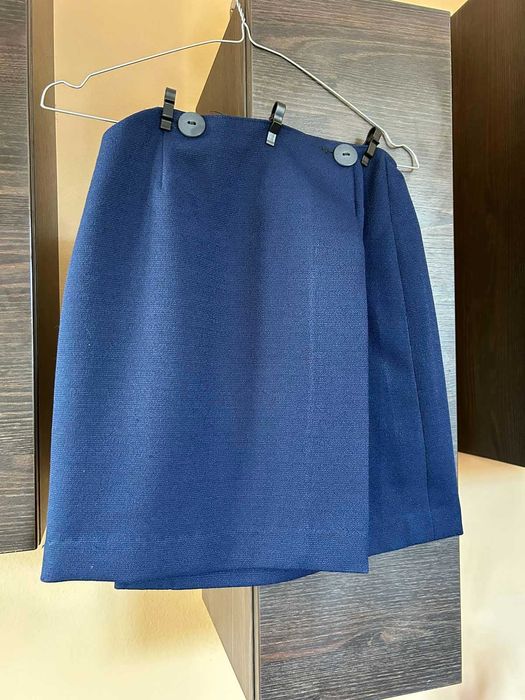 Продавам дрехи и др.