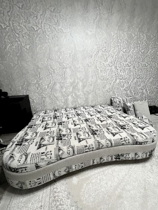 Диван , в хорошем состоянии