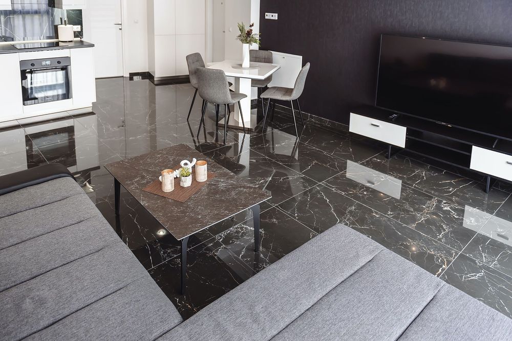 De închiriat în regim Hotelier - Apartament nr. 3 BLACK & WHITE