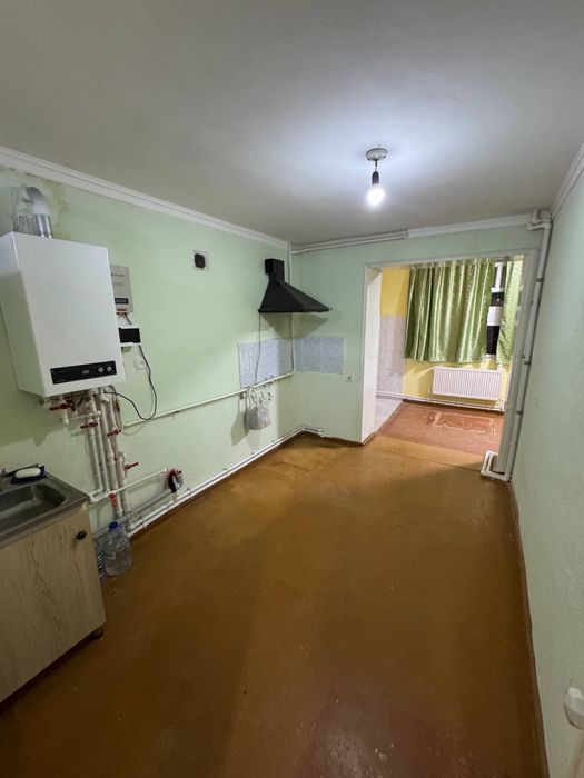 Срочно Продаеться 2-комнатная квартира городе Чирчике районе Октьябрь