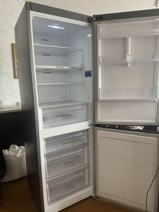 Продам холодильник с доставкой