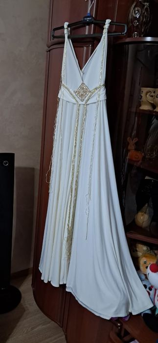 Продаются платья