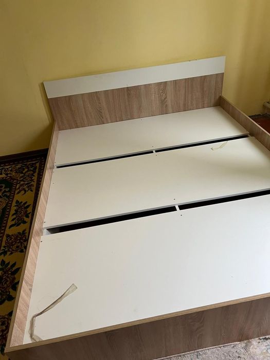 Спальний гарнитур