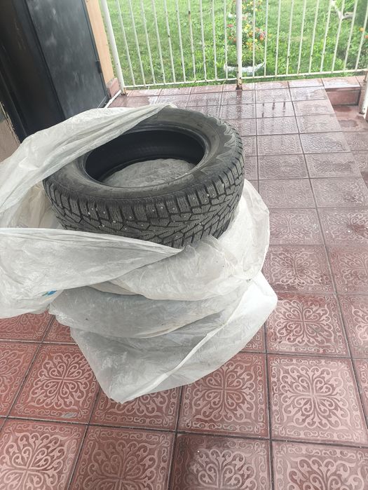 Продам зимнюю резину