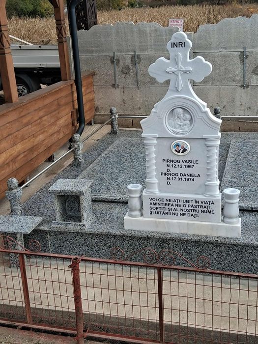 monumente funerare rezistente