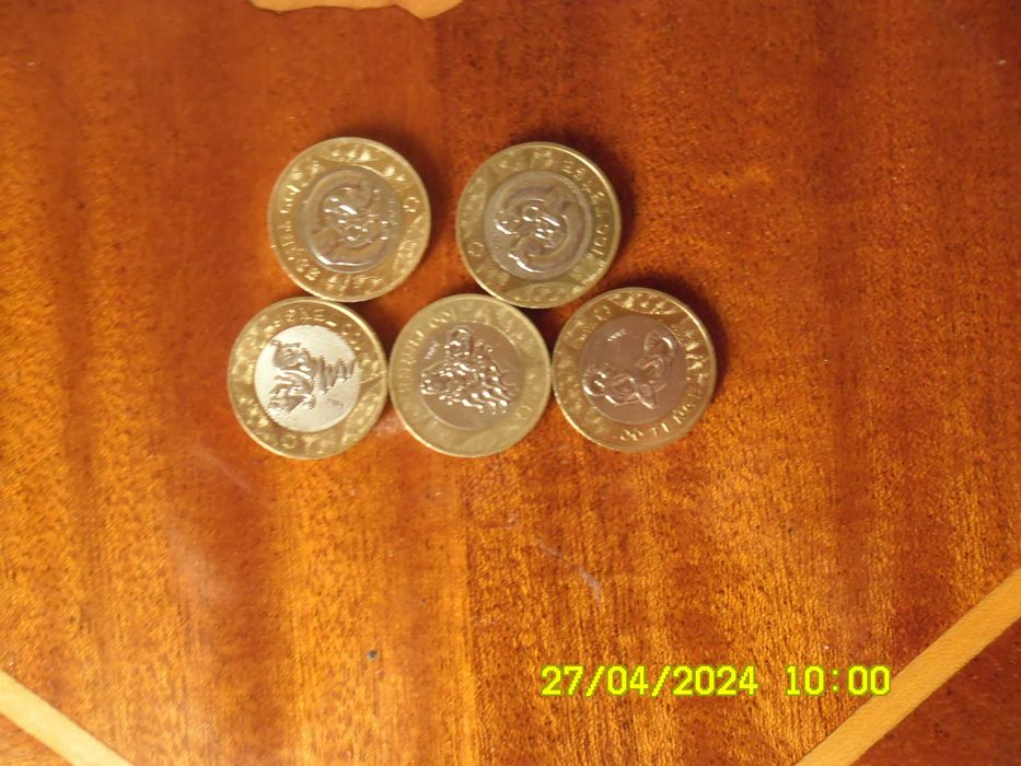 Продам:Монеты значки часы позолоченные.