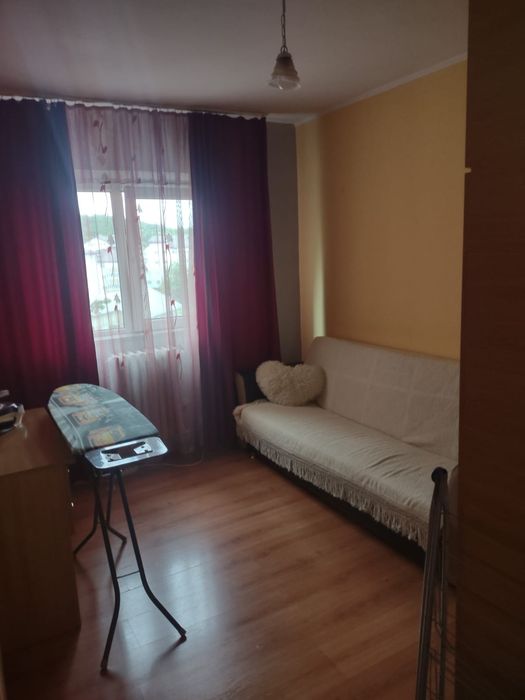 Vând apartament 3 camere