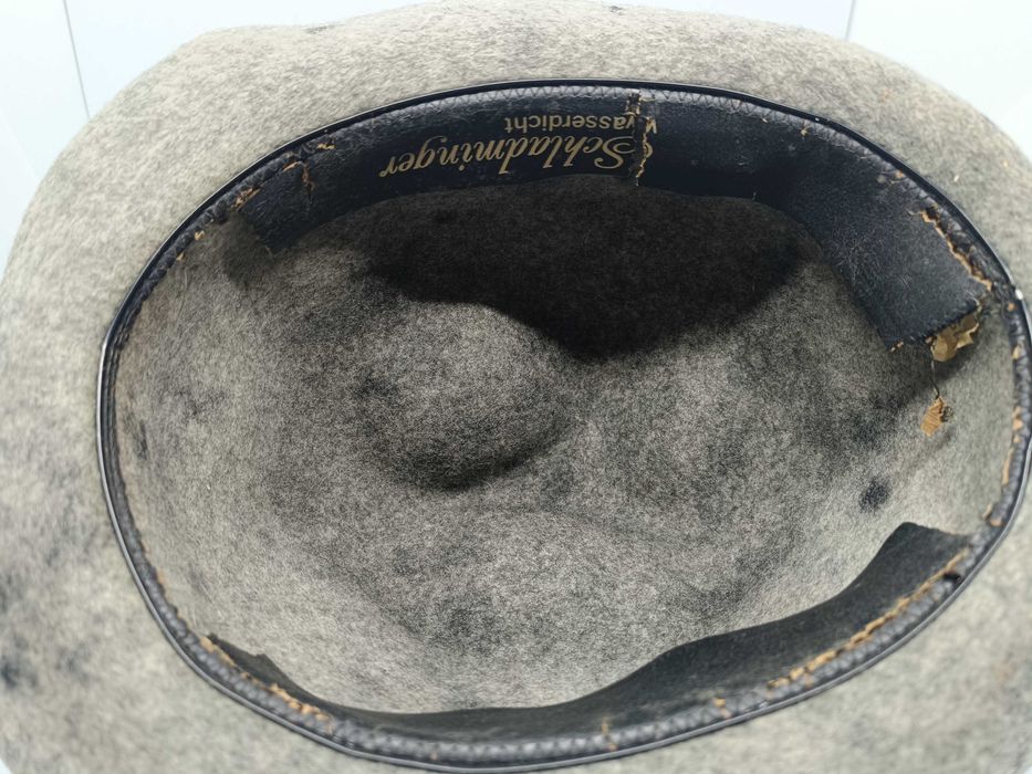 Две стари тиролски шапки