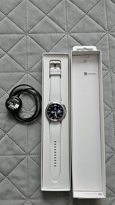 Samsung Galaxy watch4 Classic 42mm