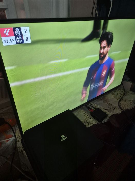 Srochno Sony PlayStation 4 Pro sotiladi