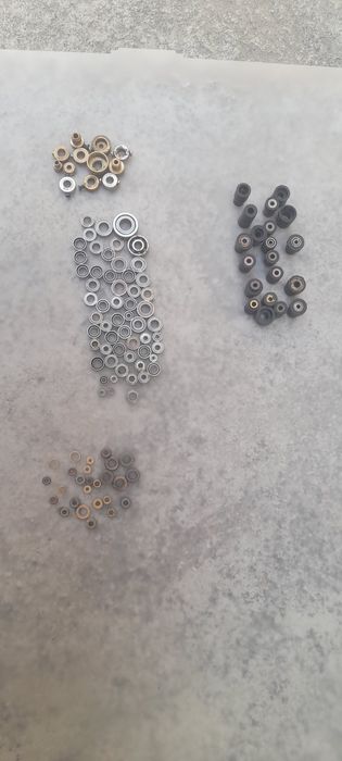 Микродвигатели шестерёнки подшипники втулки и разные запчасти