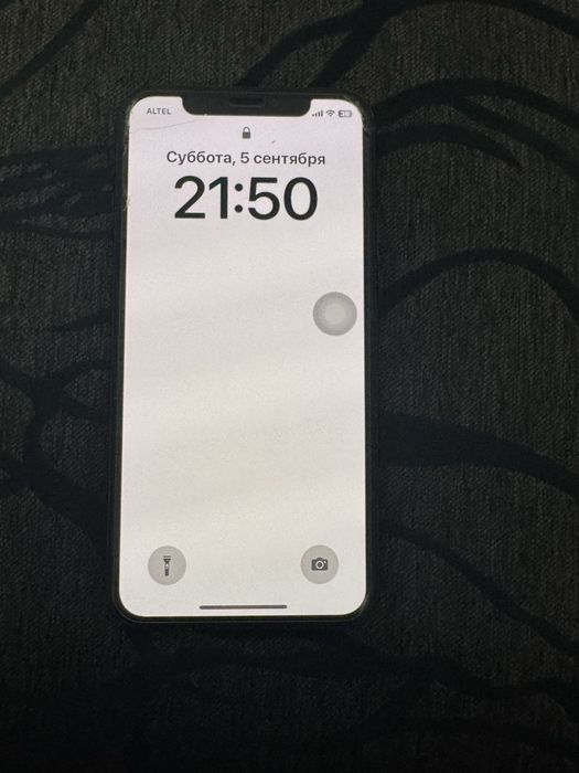 Продаю iPhone X 256 ГБ
