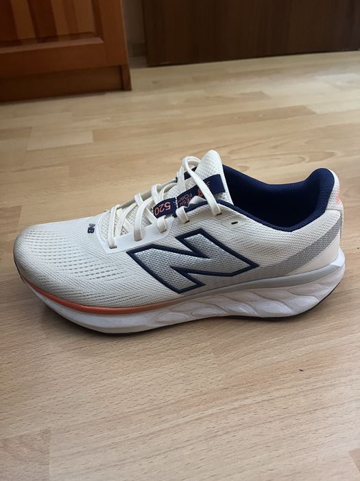 Обувки New Balance 520
