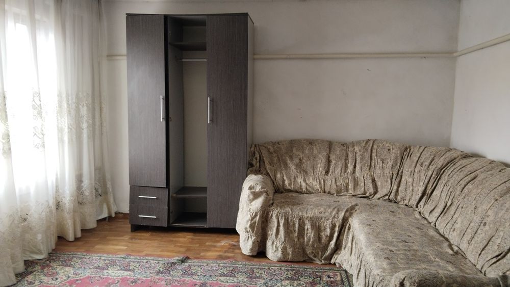 Времянка отдельный вход и двор