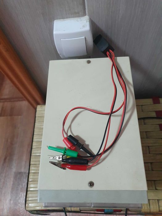 Лабораторный блок питания