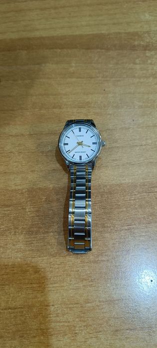 Класически дамски часовник Casio Collection (LTP-V005SG) – Сребрист/Златист