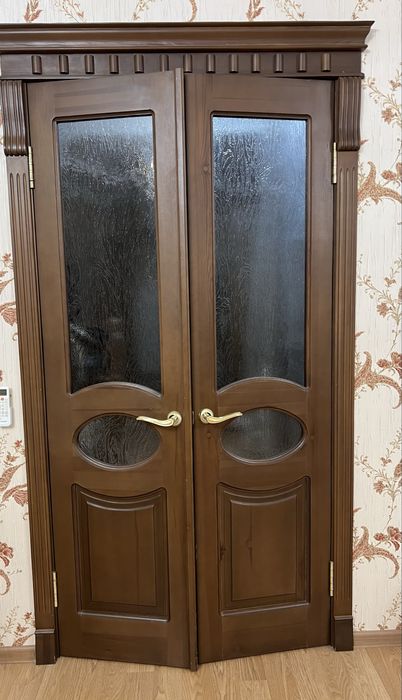 Качественные двери из чистого дерева